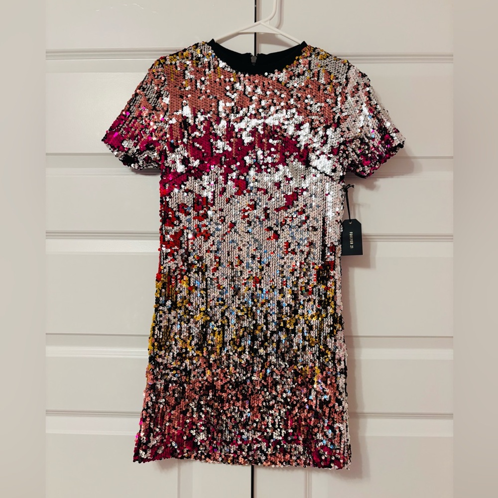 Forever 21 NWT Pink Sequin Party Mini Dress size Small